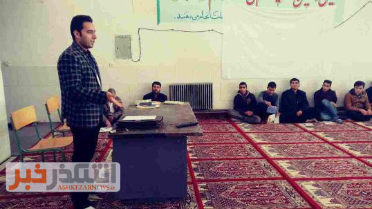دانش آموزان کذابی با نحوه پیشگیری از سوء مصرف مواد و سرطان آشنا شدند