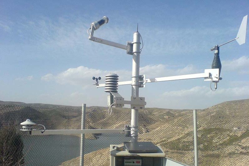 درخواست گلخانه داران اشکذر برای ایجاد ایستگاه خودکار هواشناسی