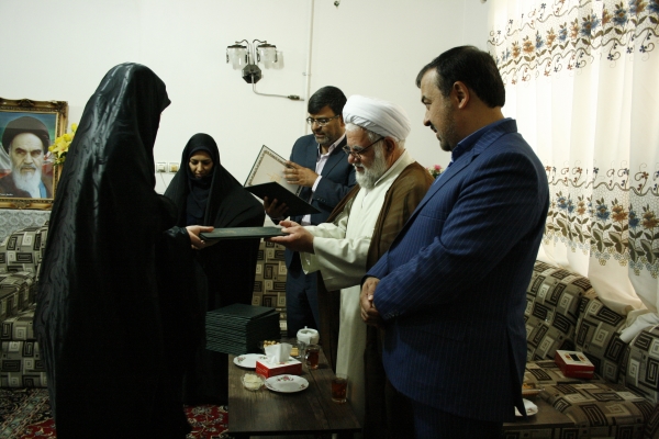 تجلیل از مربیان مهد کودک شهرستان اشکذر