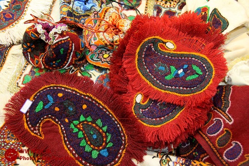برگزاری کلاسهای فرهنگی ، هنری  و ادبی در مرکز آموزش صنایع دستی اشکذر