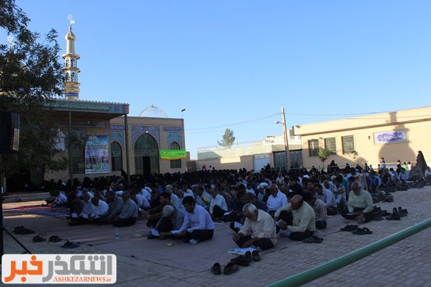 مراسم پرفیض دعای عرفه در امامزاده مراد اشکذر برگزار شد