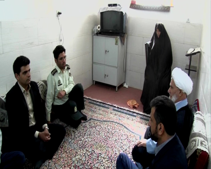 خدمت به خانواده شهدا موجب تقویت روحیه خدمت‌رسانی در مسئولان و فرهنگ ایثار در جامعه است