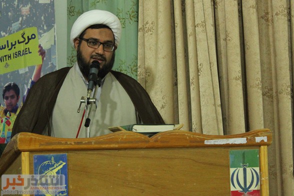 اعلام انزجار اهالی بخش رستاق از هتاکان به پیامبر اسلام پس از اقامه نماز جمعه