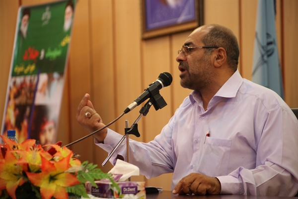 بصیرت همان زمینه سازی حکومت امام زمان(عج) است/ وظیفه همه ملت ایران ادامه دادن راه امام است