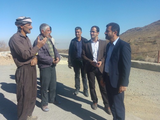 بررسی مسائل و مشکلات روستای زربندبا حضور مدیر بنیاد مسکن انقلاب اسلامی اشکذر