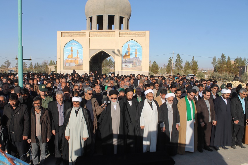 پیکر مادر شهیدان فقیه در ابراهیم آباد رستاق با حضور پرشور مردم تشییع شد