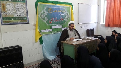 برگزاری گفتمان دینی با موضوع آفات فضاهای مجازی در اشکذر