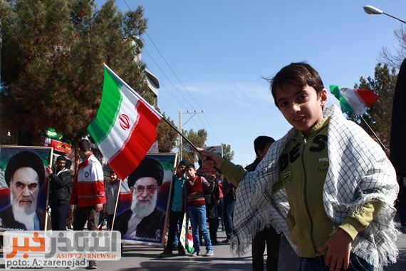 شکوه حضور تماشایی مردم اشکذر از قاب تصویر