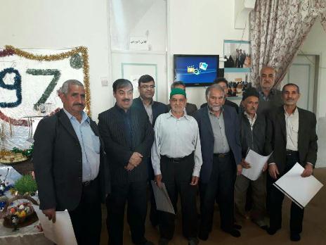 گفتگوی صمیمی فرماندار اشکذر با سالمندان رضوانشهری