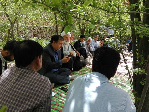 جلسه هم اندیشی شوراهای اسلامی و دهیاران با امام جمعه و فرماندار اشکذر