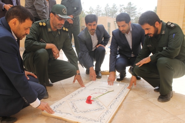 مراسم گل افشانی و و غبار روبی مزار شهدا اشکذر به روایت تصویر