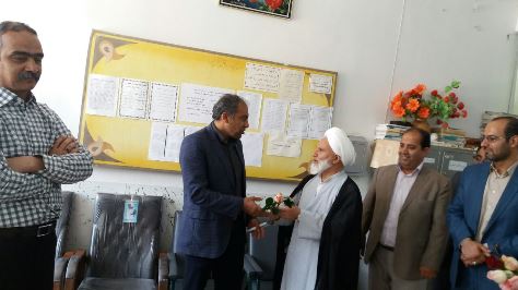 تجلیل از مقام معلم در مدارس بخش خضرآباد