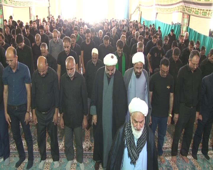 اقامه نماز با شکوه ظهر عاشورا، به یاد سید الشهداء در کزآب