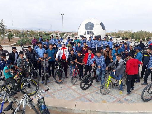 برگزاری همایش دوچرخه سواری همگانی در شهرستان اشکذر