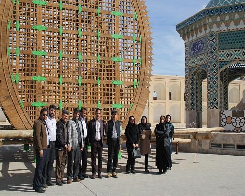 بازدید کارشناسان آموزش دفاتر امور شهری استانداری های سراسر کشور از اماکن تاریخی شهرستان اشکذر