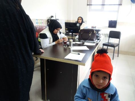 اجرای طرح ویزیت و داروی رایگان در خضرآباد بمناسبت دهه مبارک فجر