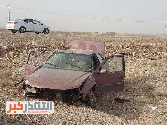واژگونی یک دستگاه خودرو در جاده یزد خضرآباد
