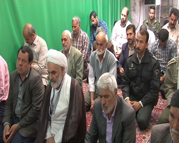 امام جمعه بخش خضرآباد: به هر اندازه که مي توانید سيل زدگان را ياري نمايند