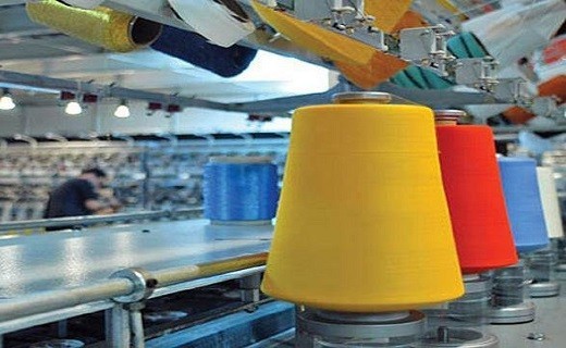 نساجی پیشینه مردمان دیار کویر/ بازار پارچه‌های رومبلی در دستان تولید کنندگان یزدی