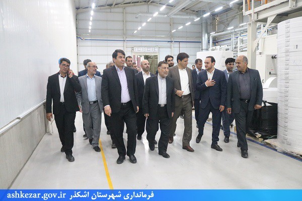 بازدید وزیر دادگستری از واحد تولیدی و صنعتی سلولزی در شهرستان اشکذر