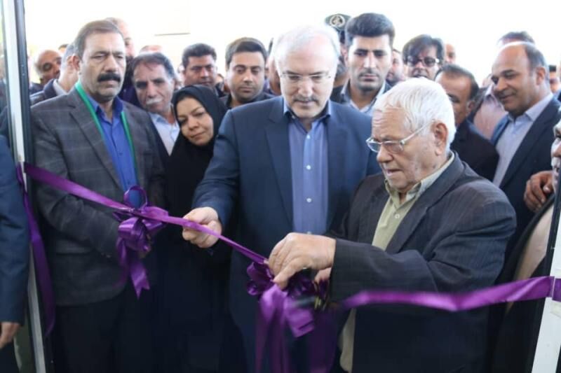 مرکز خدمات جامع سلامت با حضور وزیر بهداشت در اشکذر یزد افتتاح شد