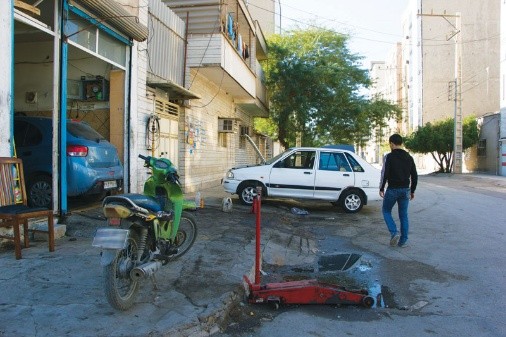 سایه سنگین مشاغل مزاحم بر سر شهروندان اشکذر