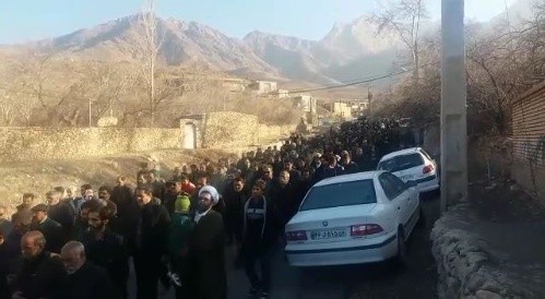 مادر شهید محمد رضا کمالی آسمانی شد