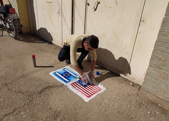 جهادگران اشکذر، انزجار خود را از آمریکا و اسرائیل نشان دادند جهادگران اشکذر، انزجار خود را از آمریکا و اسرائیل نشان دادند