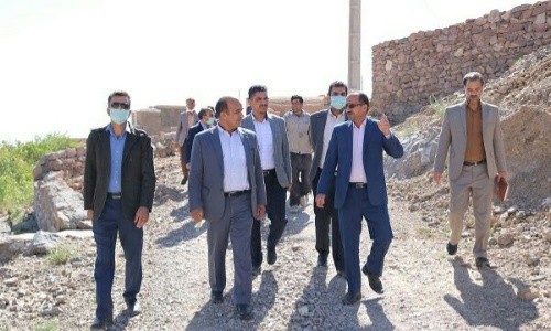 فرماندار شهرستان اشکذر از روستاهای فاقد دهیاری بخش خضرآباد بازدید کرد