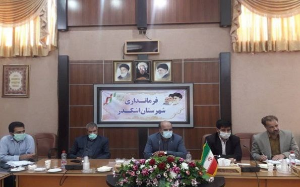 نشست هم اندیشی دهیاران بخش مرکزی با فرماندار شهرستان اشکذر برگزار شد