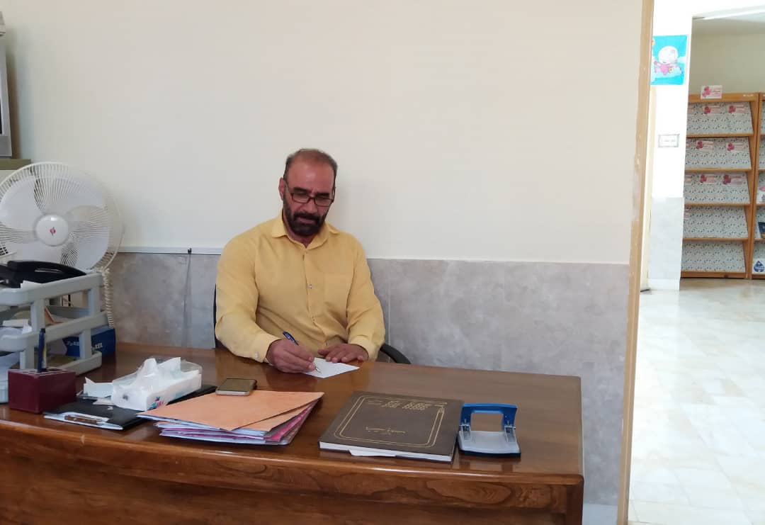 طرح ارسال کتاب به درب منازل توسط اداره کتابخانه های عمومی شهرستان اشکذر اجرا شد