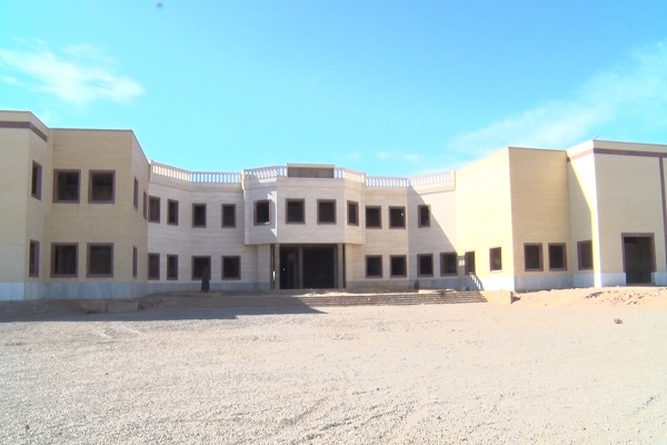 تکمیل درمانگاه رستاق تا سال ۱۴۰۰
