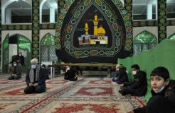 گزارش تصویری از مراسم عزاداری شب شهادت حضرت زهرا (س) در حسینیه سفید اشکذر گزارش تصویری از مراسم عزاداری شب شهادت حضرت زهرا (س) در حسینیه سفید اشکذر