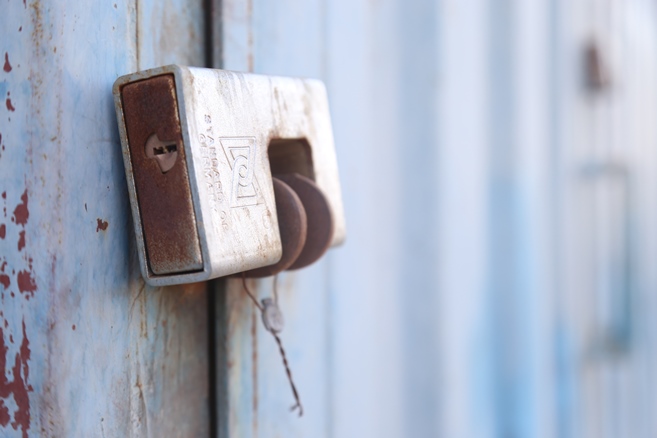 چوبِ راه و شهرسازی استان لای چرخ تولید در اشکذر