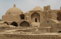 اجرای عملیات مرمتی در مجموعه سلطان بندرآباد اجرای عملیات مرمتی در مجموعه سلطان بندرآباد