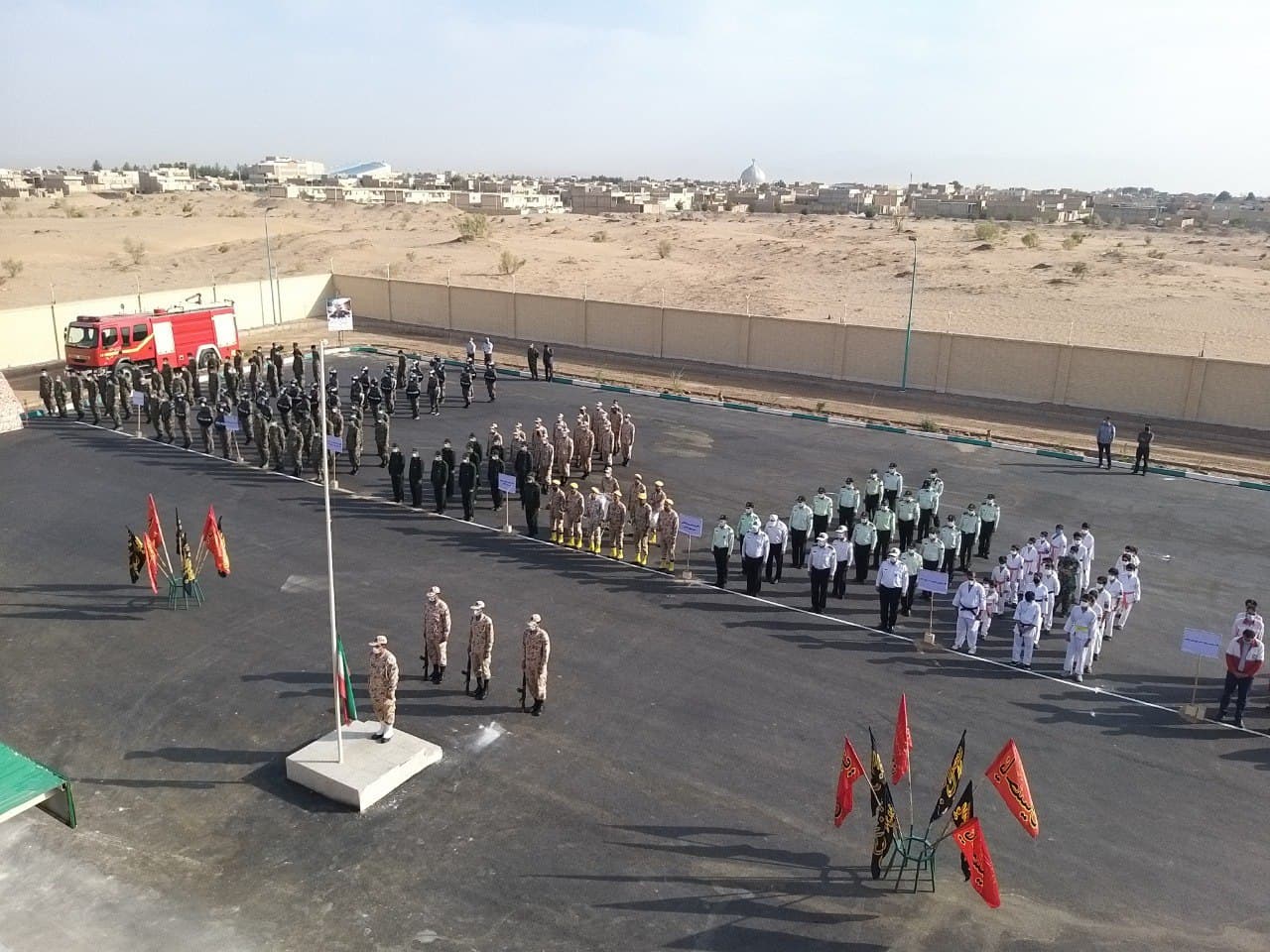 مراسم صبحگاه مشترک نیروی نظامی و انتظامی شهرستان اشکذر