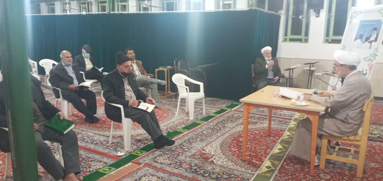 هنر باید برای ارائه معارف قرآنی در صحنه حضور جدی داشته باشد