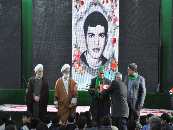 قدردانی از یک کار فرهنگی ارزشمند و چند نکته در باب مقوله فرهنگ شهرستان اشکذر