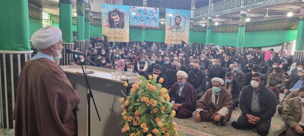 اقامه نماز جمعه بخش خضرآباد در مصلای بزرگ روستای هامانه