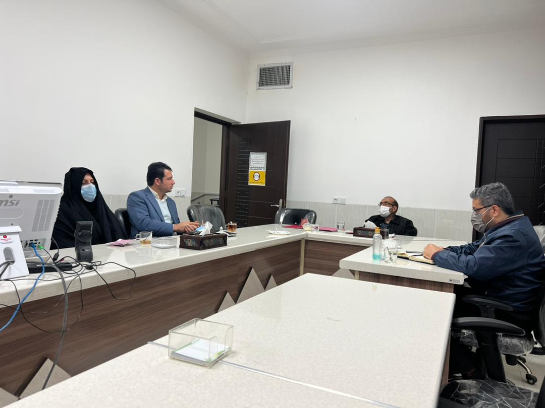 نشست اعضای شورای شهر اشکذر با مسئولین شبکه فعالین ازدواج شهرستان
