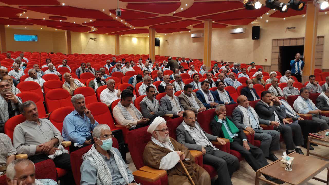 گردهمایی یادگاران هشت سال دفاع مقدس در شهرستان اشکذر برگزار شد