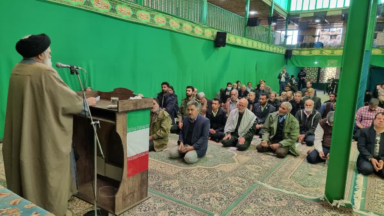 حضور گسترده مردم در مراسمات سیاسی اجتماعی دشمنان ما را ناکام گذاشت