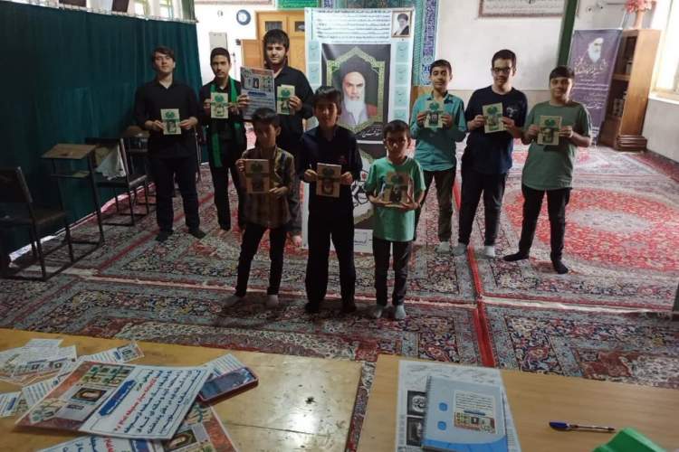 اجرای طرح کتابخوانی یک صفحه صحیفه خوانی در مساجد و حسینیه های اشکذر
