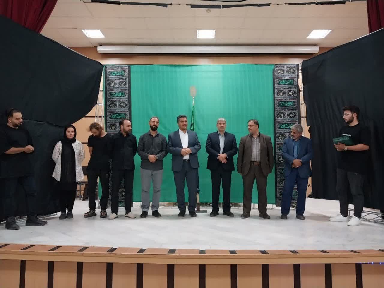 پایان اجرای تئاتر به وقت بیداری در اشکذر