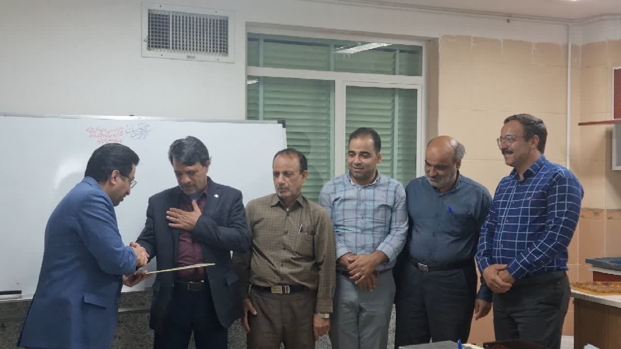تجلیل از خبرنگار خبرگزاری صداوسیما و اشکذر خبر در بخش خضرآباد