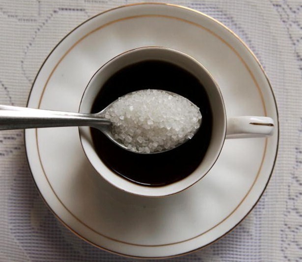 شکر افزوده به چای و قهوه باعث دیابت نمی‌شود