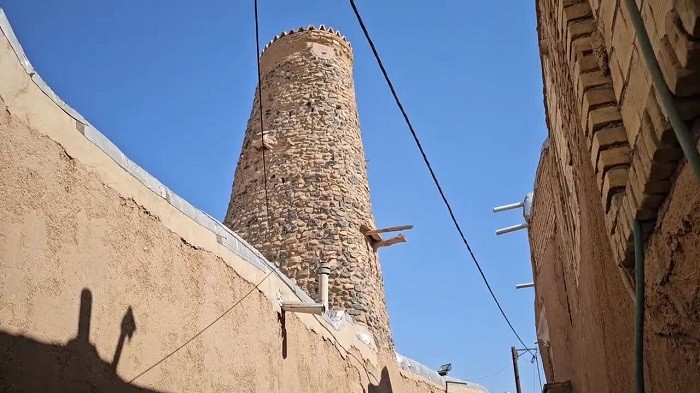 برج قدیمی روستای کافی آباد با قدمتی بیش از یک قرن