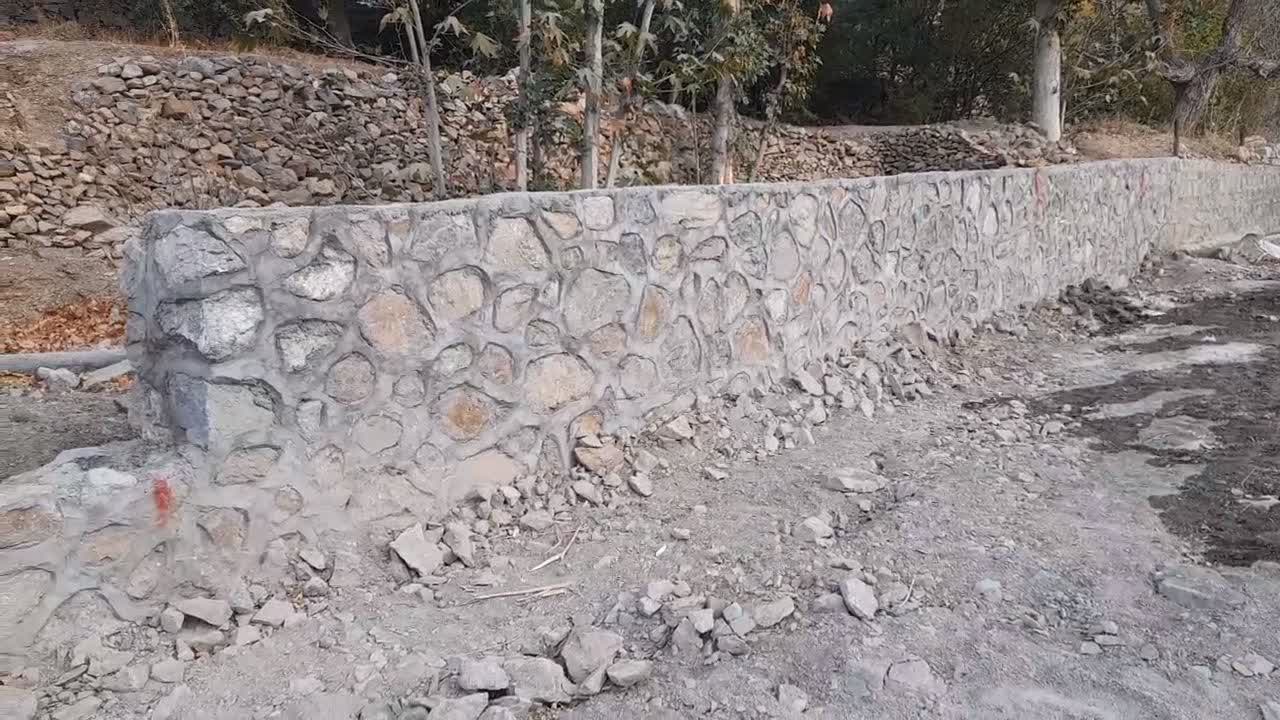 پایان عملیات ساخت دیوار ساحلی حفاظتی روستای مرزانک کمتر از یک ماه آینده