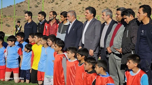 افتتاحیه مسابقات فوتبال کاپ نوجوانان روستاهای بخش خضرآباد