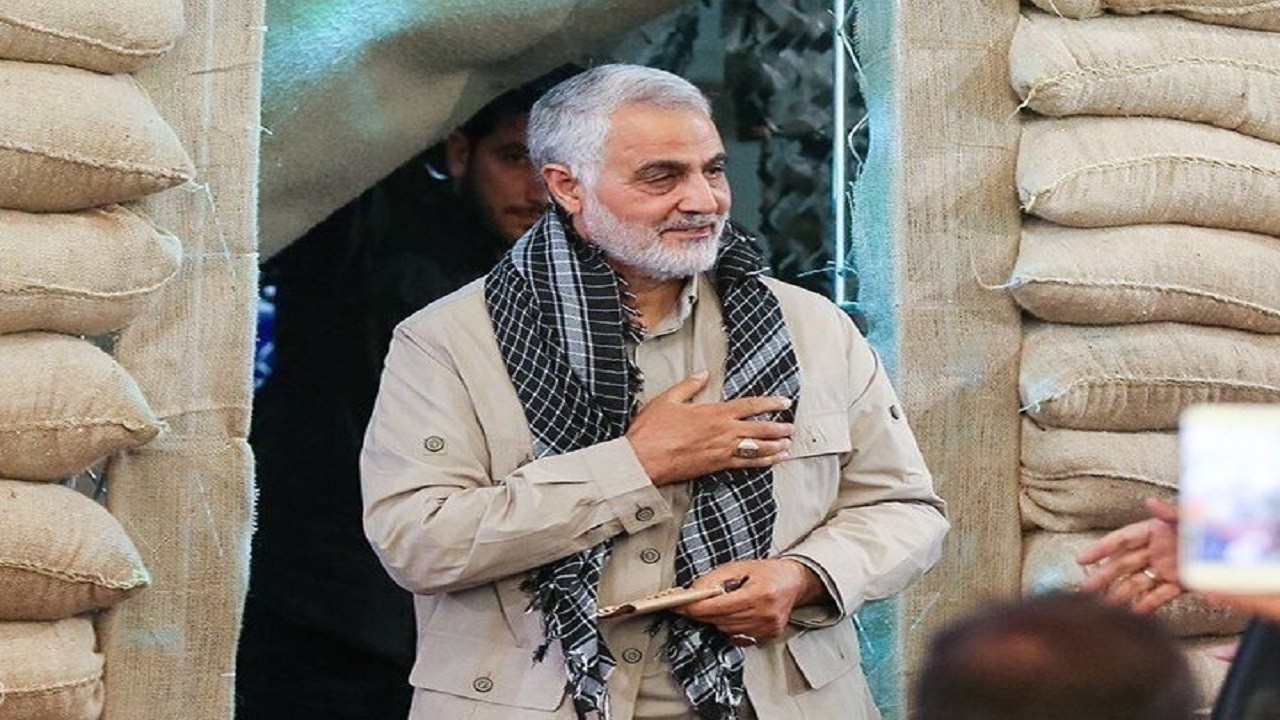 رونمایی از تمثال شهید سلیمانی در شهرستان اشکذر